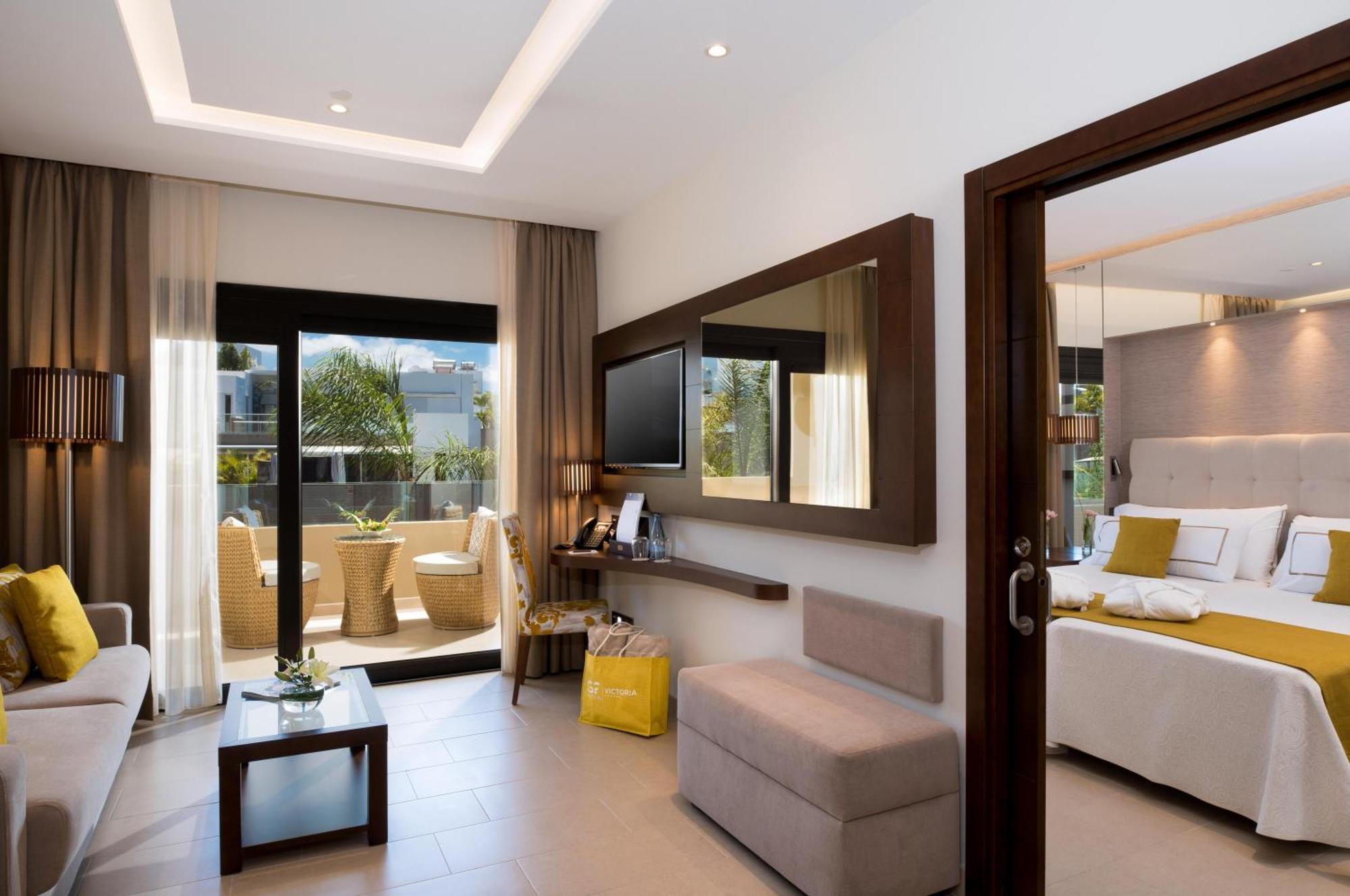 Hotel Gf Victoria 5*